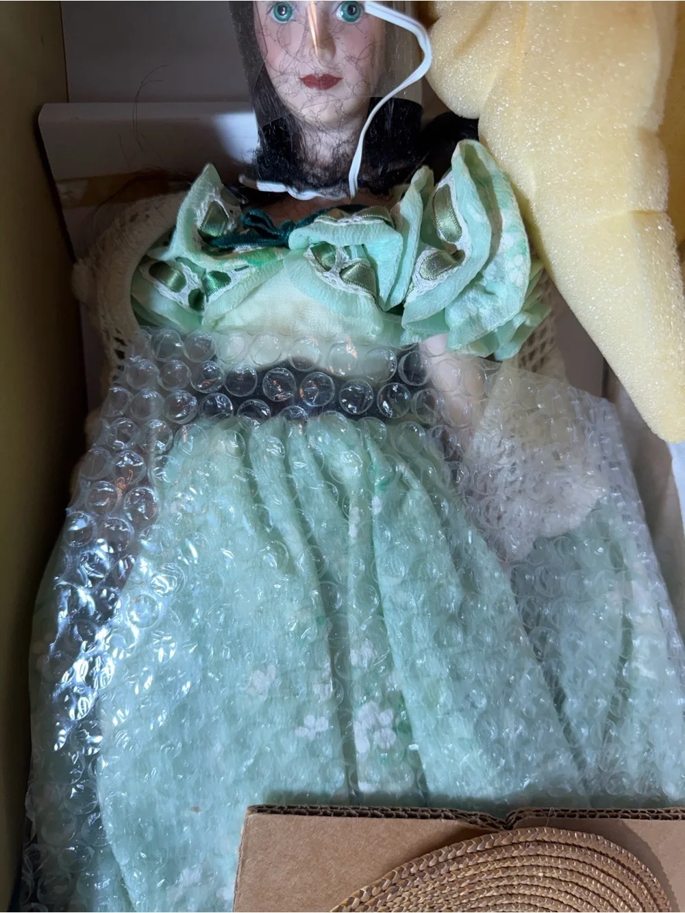 Classic Green Doll Costume Dress for Kids - Elegant Party Outfit